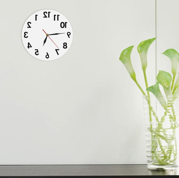 horloge inversee design