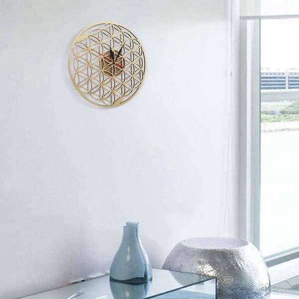 horloge bois design arabe