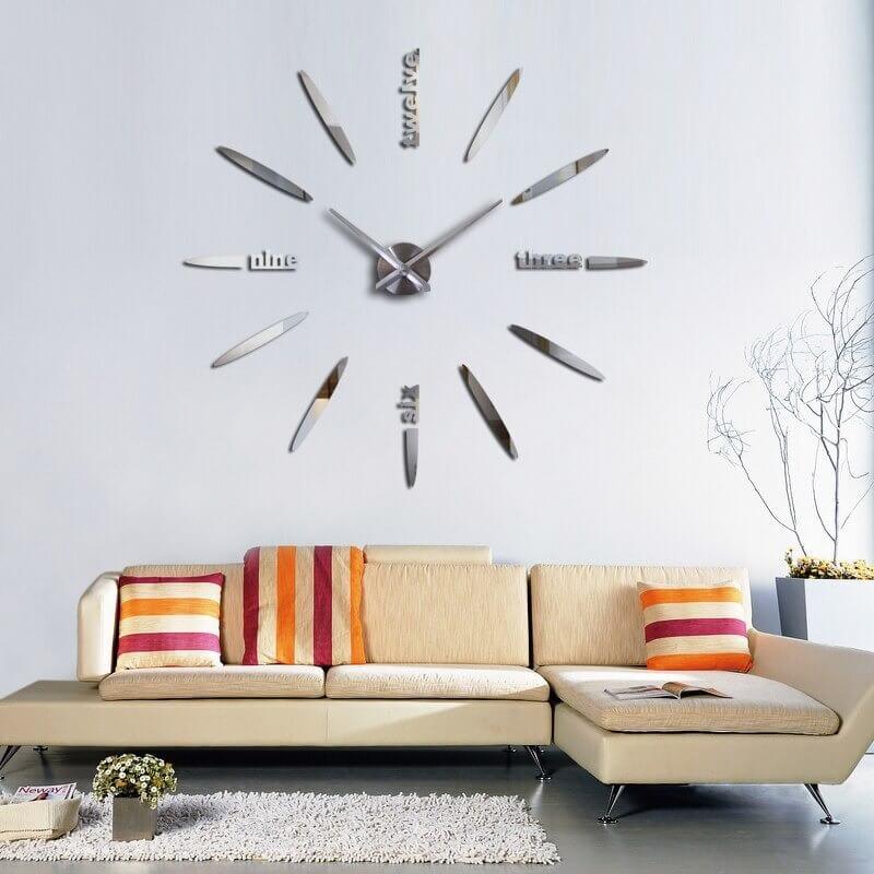 horloge design lettre