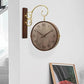 horloge suspendue en bois