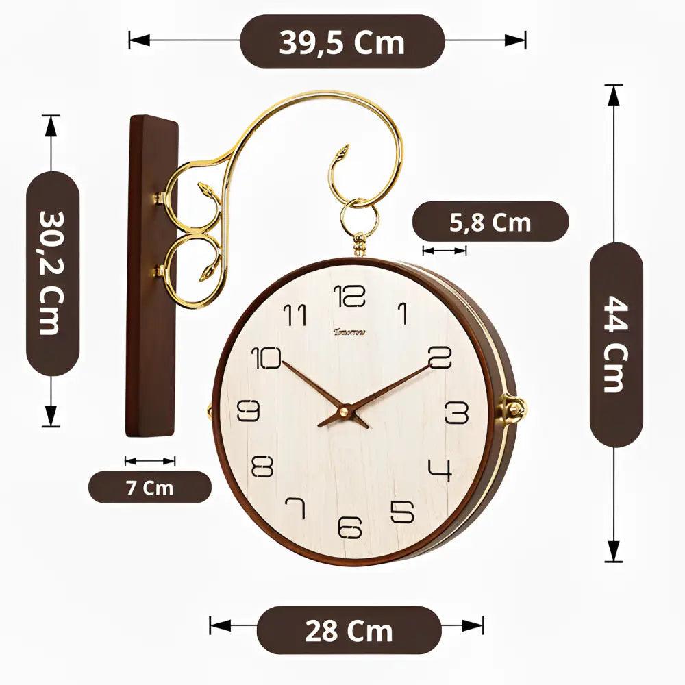 horloge suspendue en bois