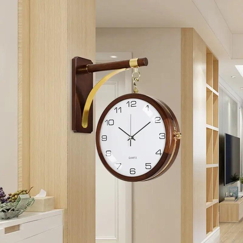 horloge double face decoration de salon