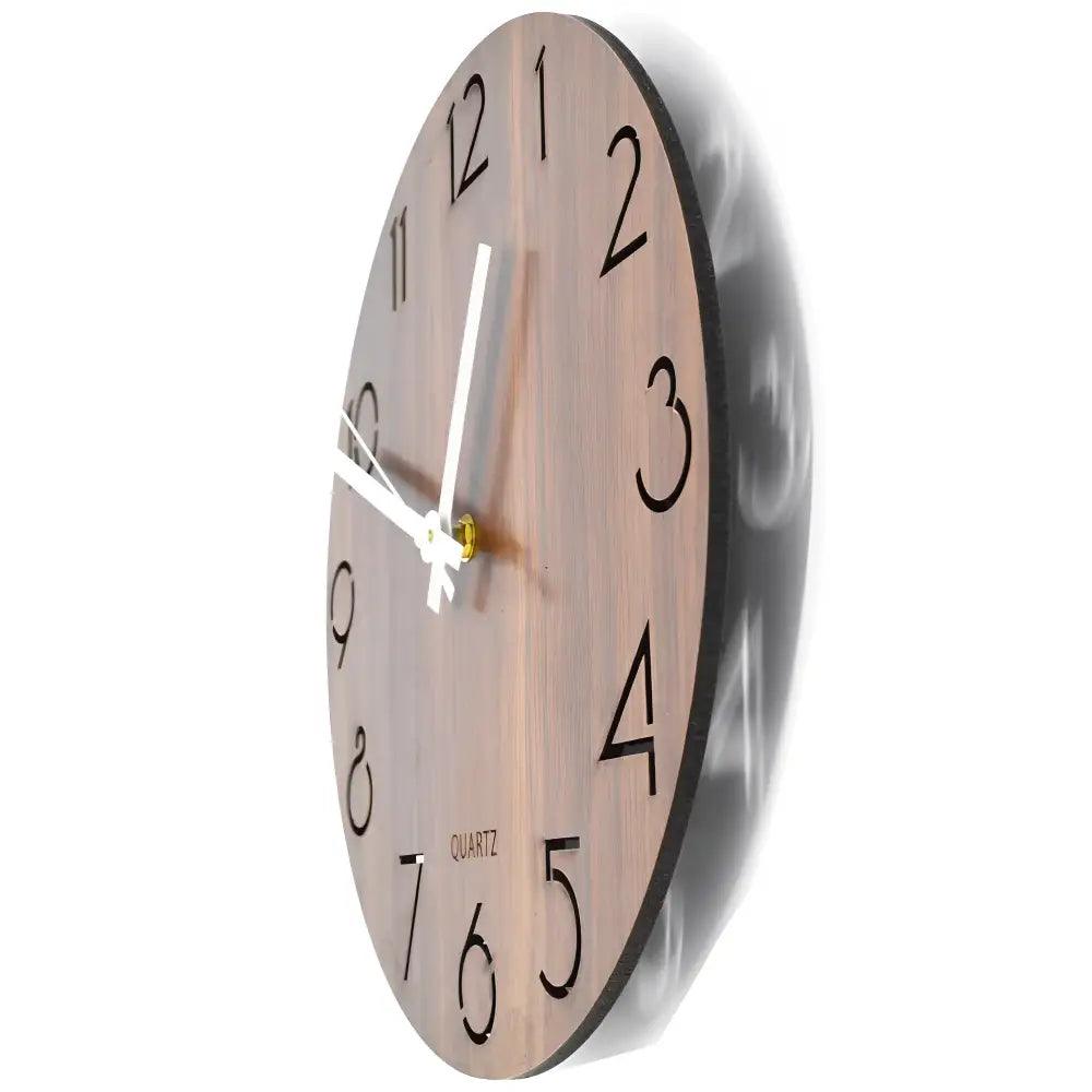 horloge en bois classique