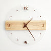 horloge en bois et acrylique
