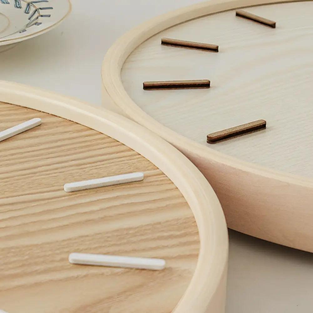 horloge en bois nature