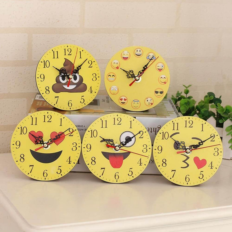Horloge Murale Smiley Démons & Merveilles - 18 Cm De Diamètre - NEUVE Dans Sa Boîte
