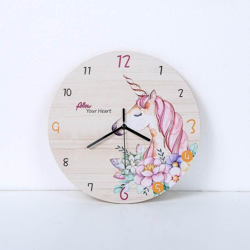 horloge silencieuse licorne