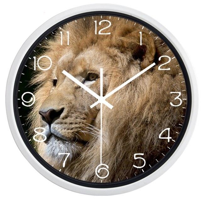 horloge moderne lion