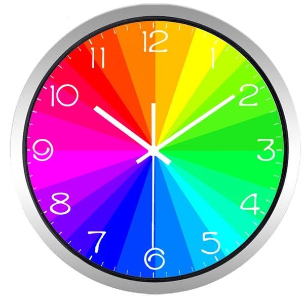 horloge moderne couleurs arc en ciel