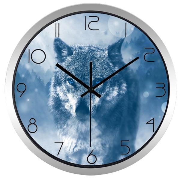 horloge moderne loup des neiges