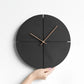 horloge en bois nordique