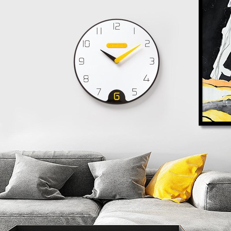 horloge scandinave design noir et jaune