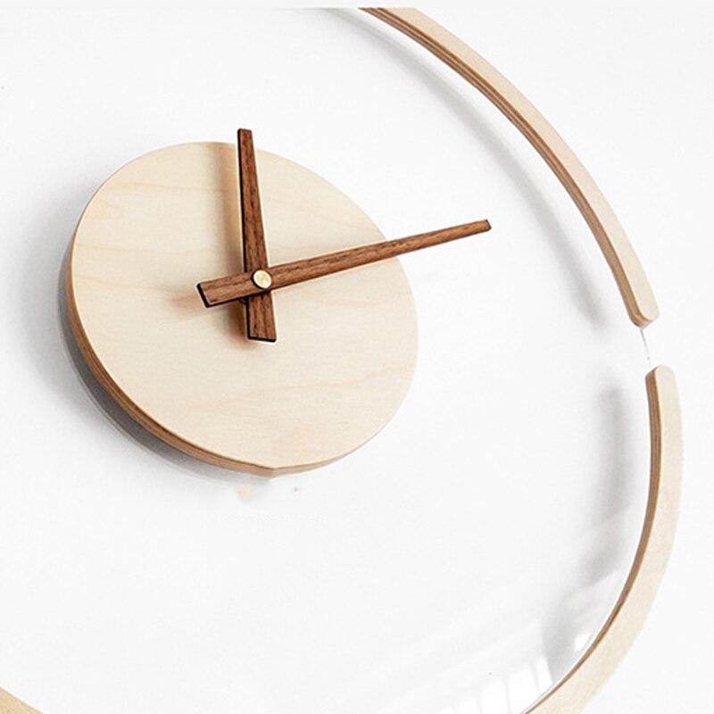 horloge scandinave transparente