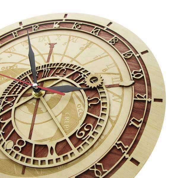 horloge bois astronomique